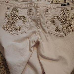 NEW Miss Me Signature Skinny 28